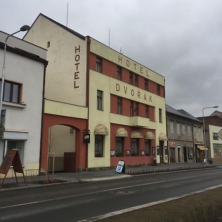 Hotel Dvorak Chrast ภายนอก รูปภาพ